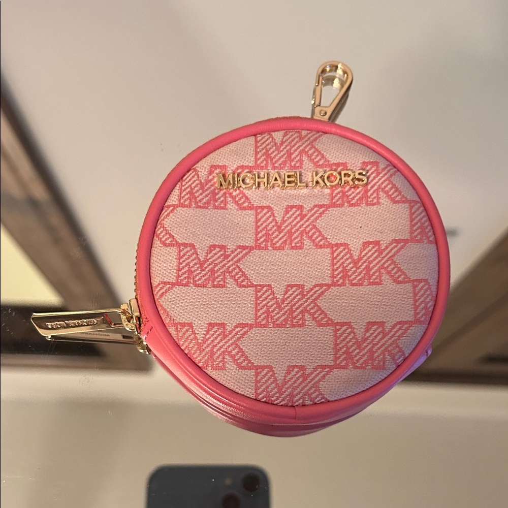 Michael Kors Pink and Cream Key Holder - Picture 2 of 10